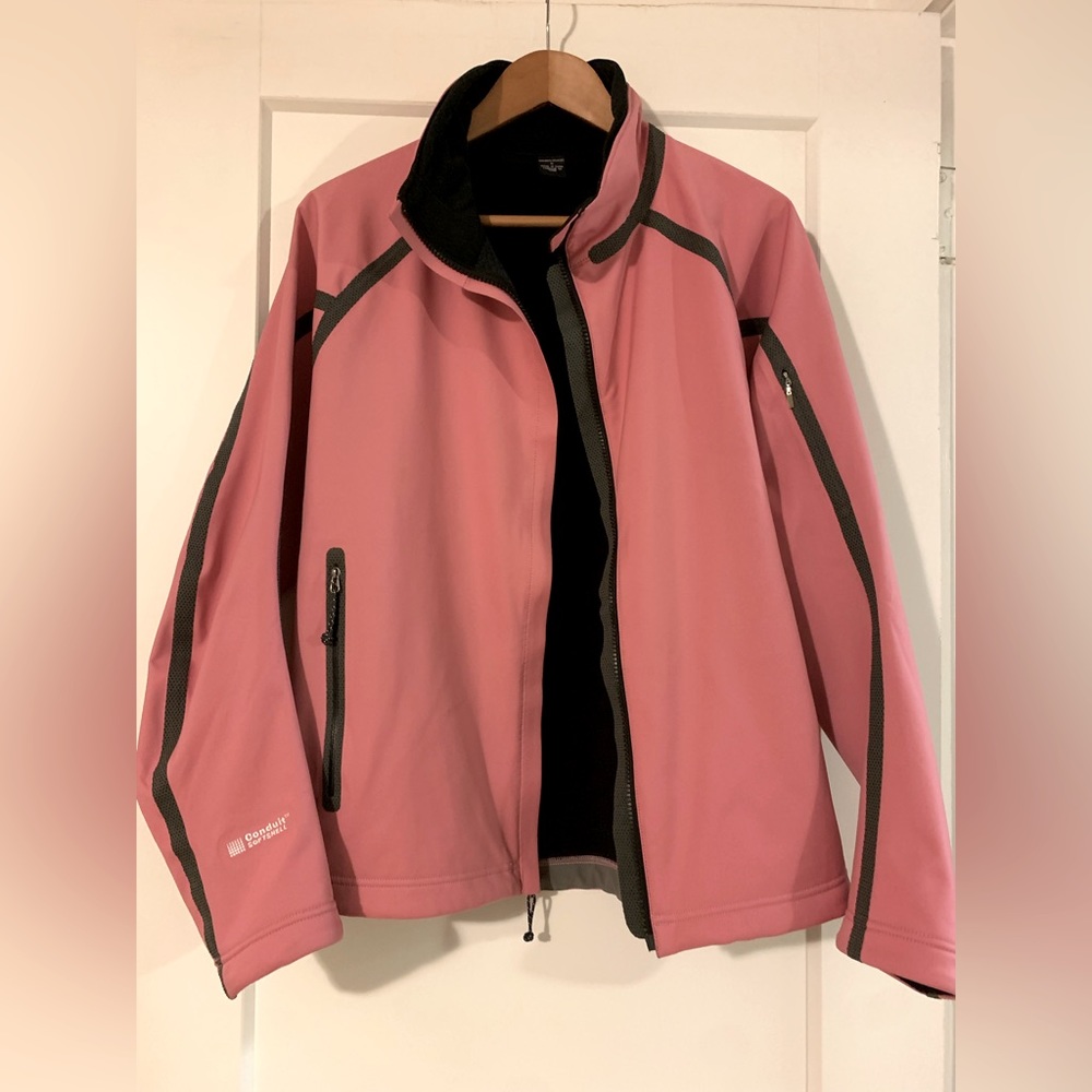 Mountain Hardware Womens size 12 Conduit Soft Shell Jacket Pink/Grey Ful…